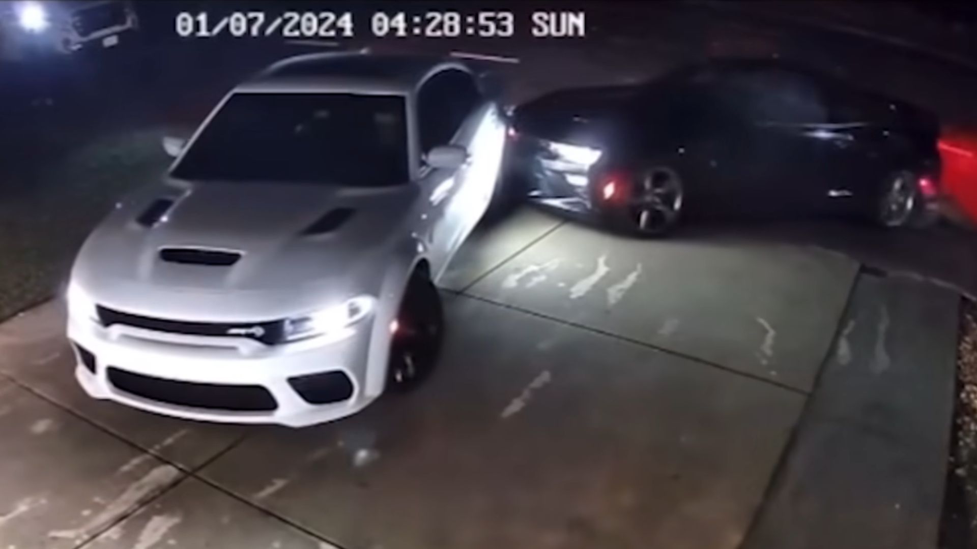 Watch Thieves Ambush Dodge Hellcat In Owner’s Driveway