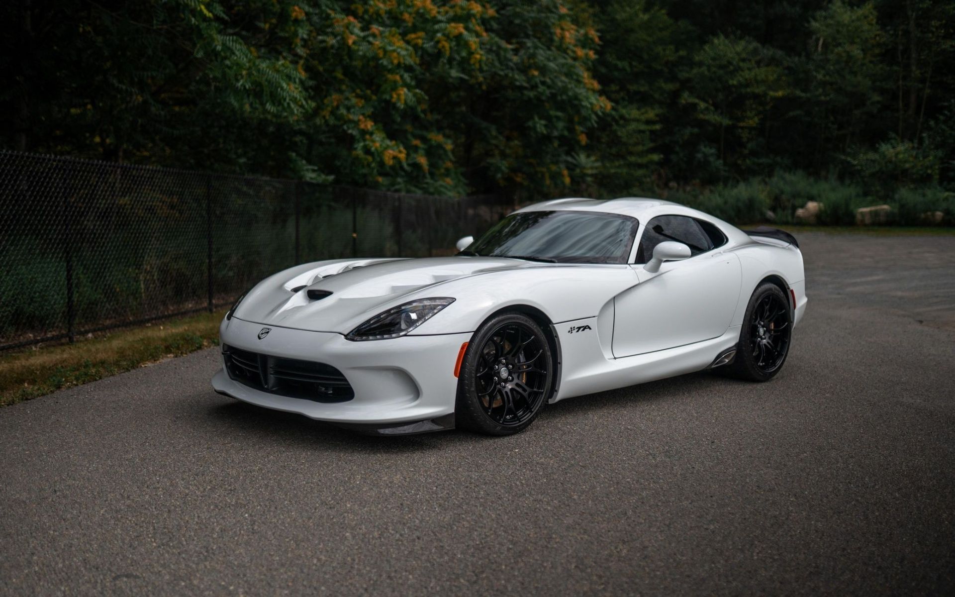 2014 Dodge Viper TA Sells for $176,000 in Online Auction