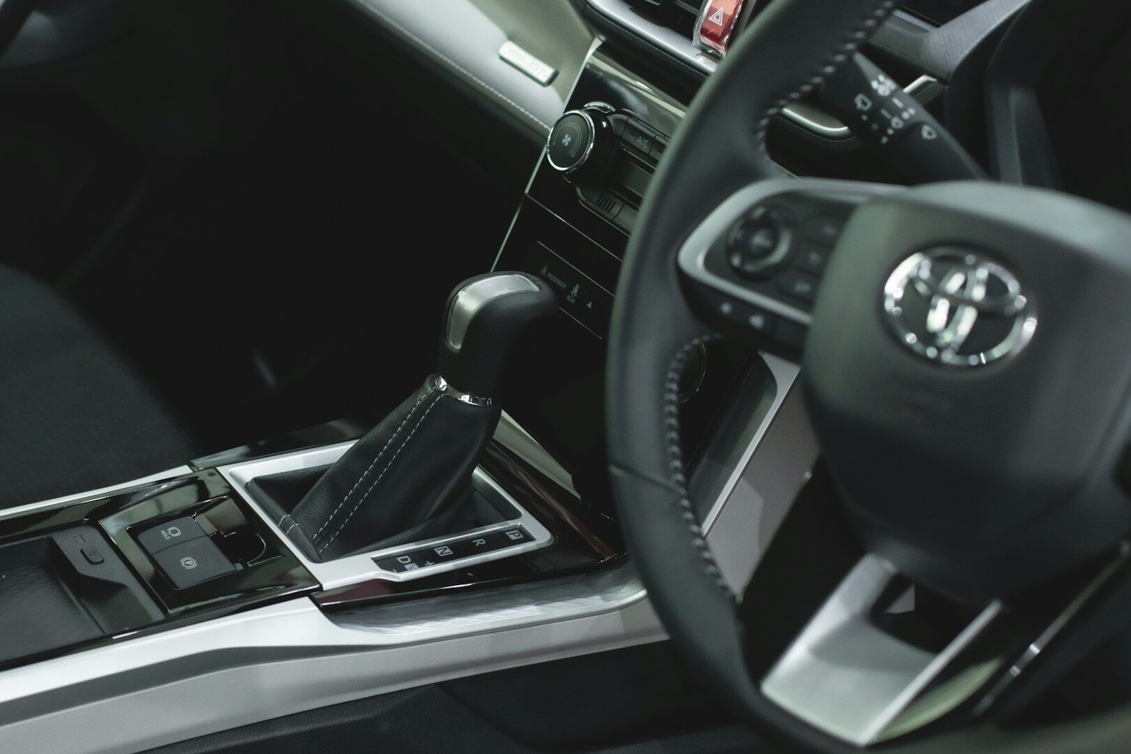 Toyota automatic transmission shift lever and steering wheel with paddle shifters