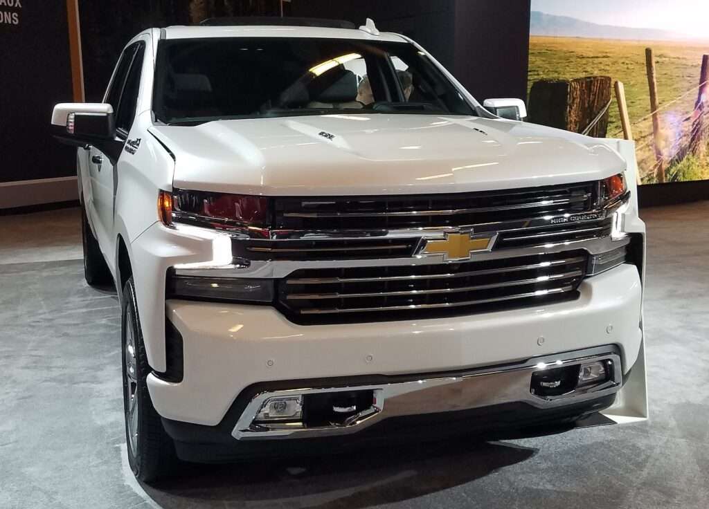White 2020 Chevrolet Silverado 1500 crew cab on display at the Montreal auto show