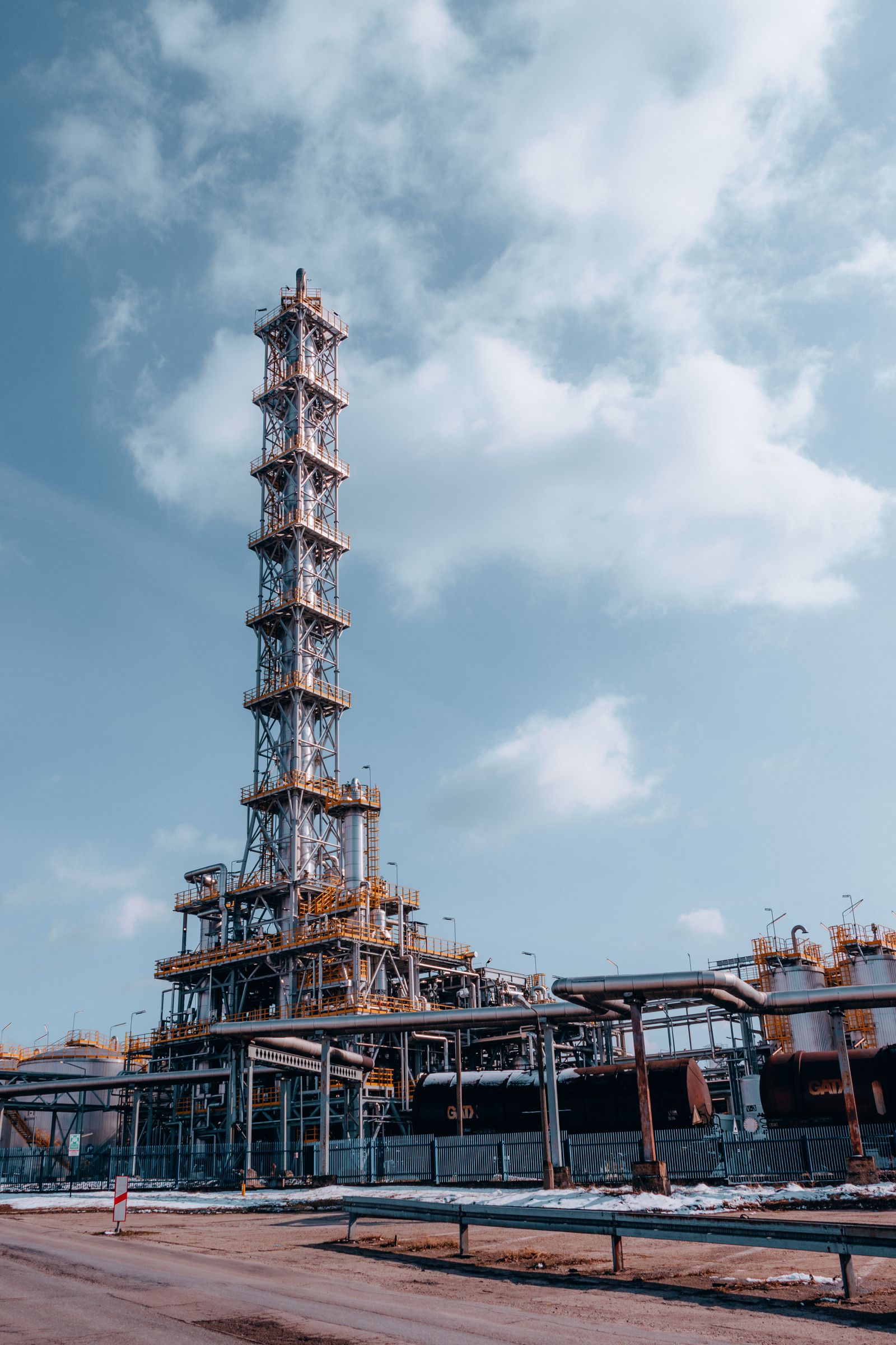 Refinery process towers of the kind used to produce base oils