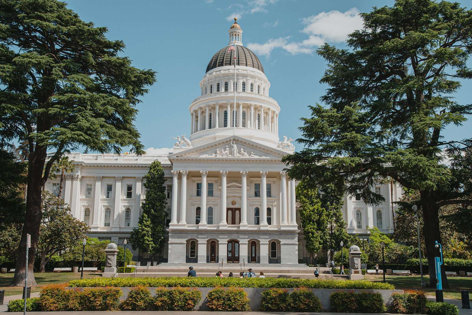 The California State Capitol in Sacramento, center of the California gas car ban fight