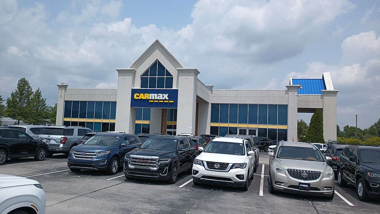 CarMax used car store in Carmel, Indiana, with vehicles parked in the front lot