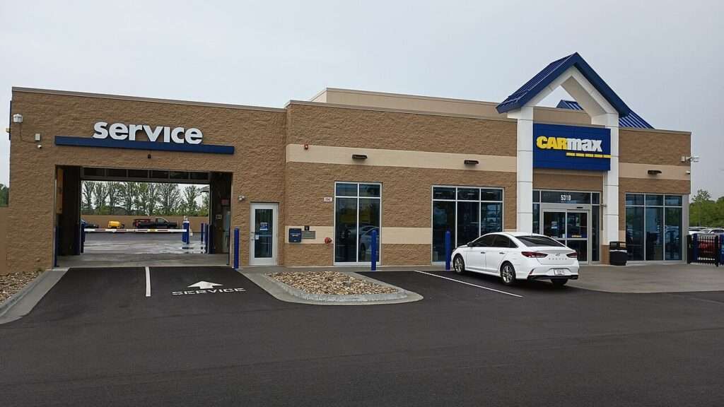 CarMax store in Carmel, Indiana, with its service and vehicle bay entrance