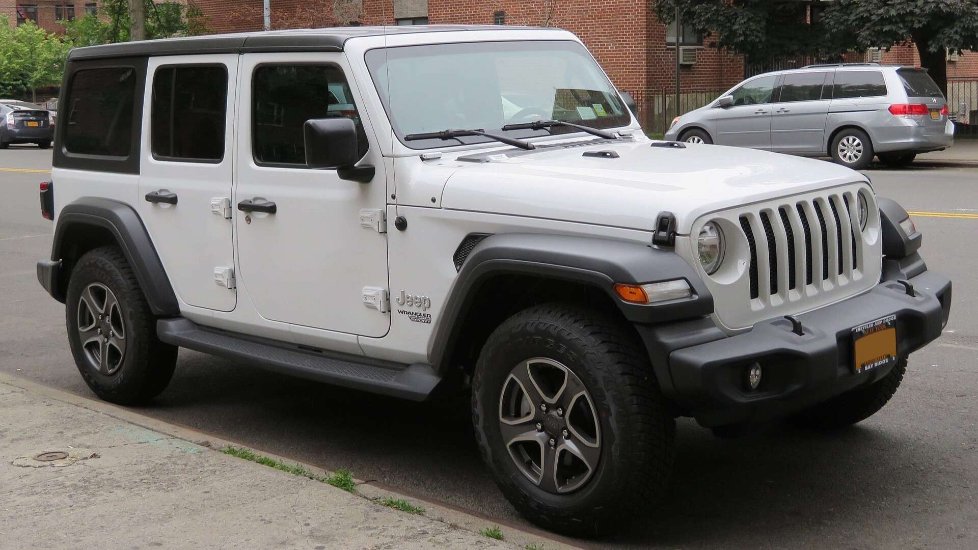 2018 Jeep Wrangler Unlimited Sport 4-door front 6.10.18