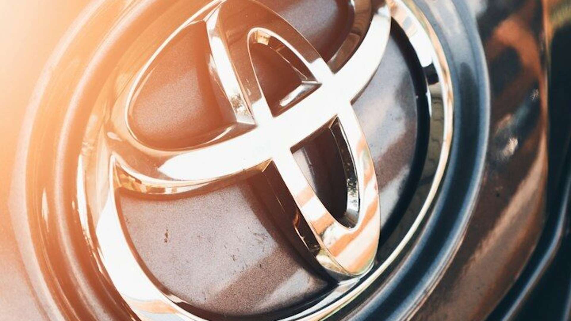 orange and silver car wheel