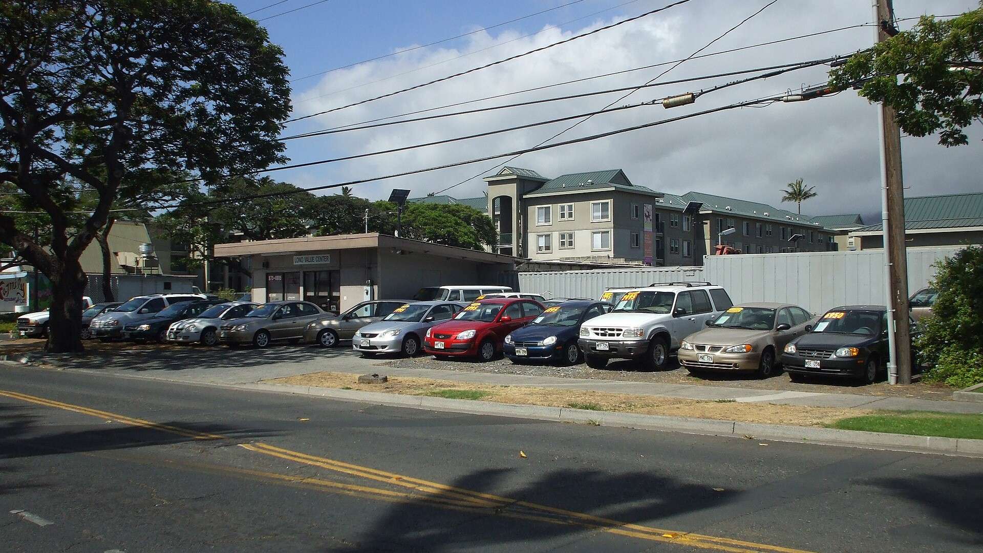 Lono Avenue Value Center Used Car Lot